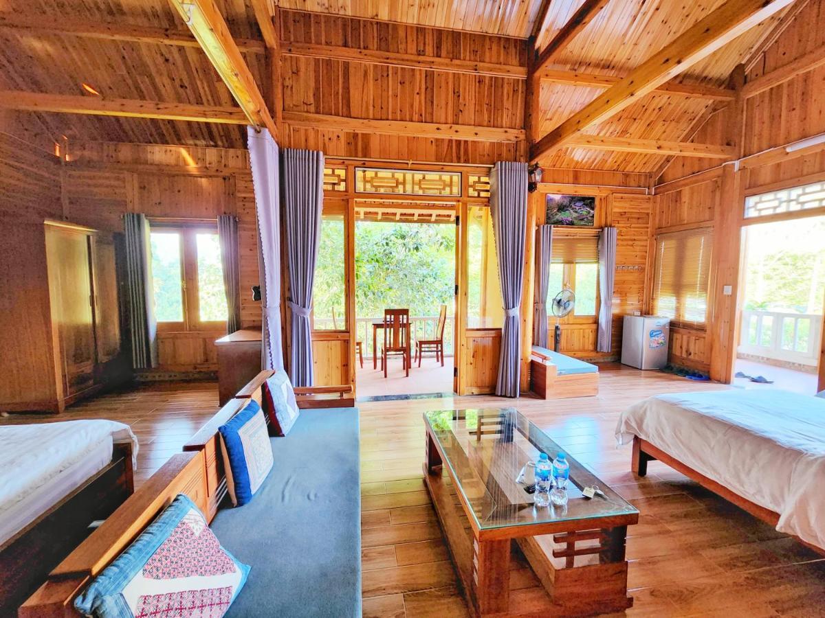 Huy Trung Homestay Бак Ха Стая снимка