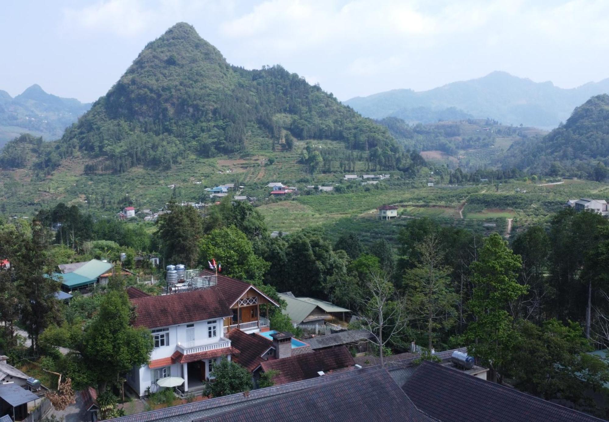 Huy Trung Homestay Бак Ха Екстериор снимка
